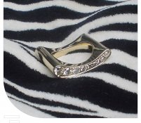 Gouden ring handgemaakt met diamant
