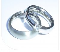 Partner ringen witgoud diamant klemzetting